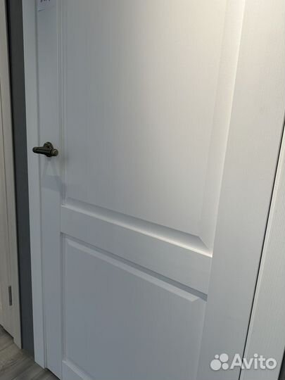 Двери межкомнатные белые классика