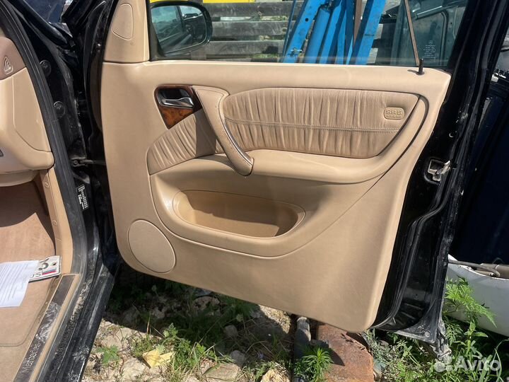 Обшивки Дверей Mercedes W163 ML350