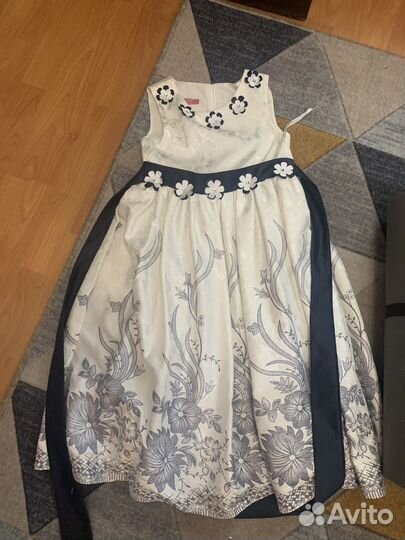 Платье нарядное