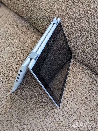 Ноутбук Lenovo yoga 300