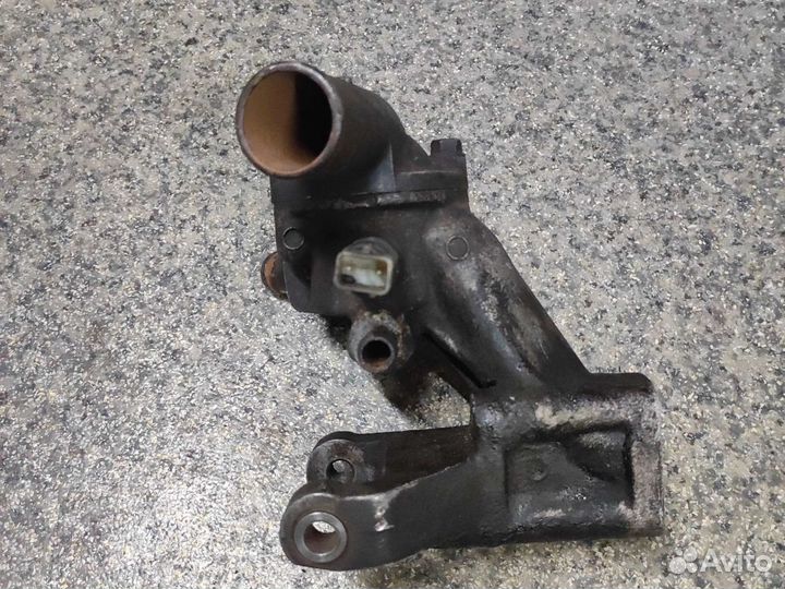 Корпус термостата Киа Kia Bongo III дв. J3