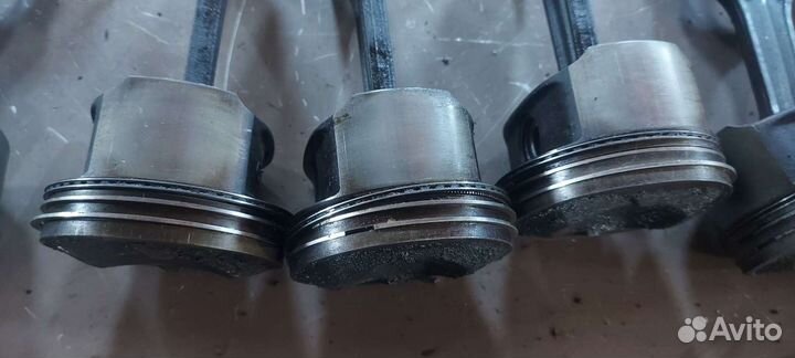 Поршень Шатун на Mercedes m119