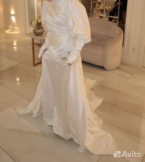 Свадебное платье