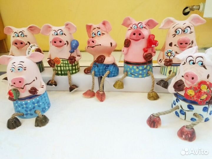 Фигурка хрюша копилка С ножками
