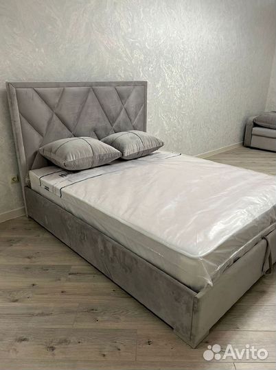 Кровати двуспальные в наличии и на заказ