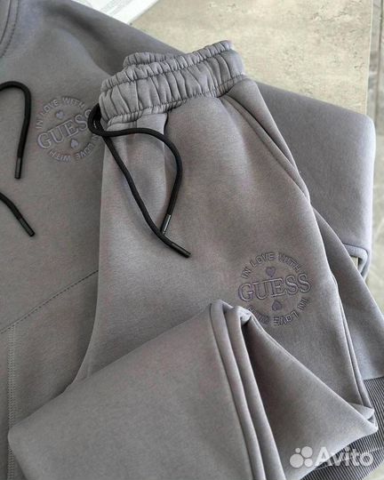 Спортивный костюм женский на флисе guess 46