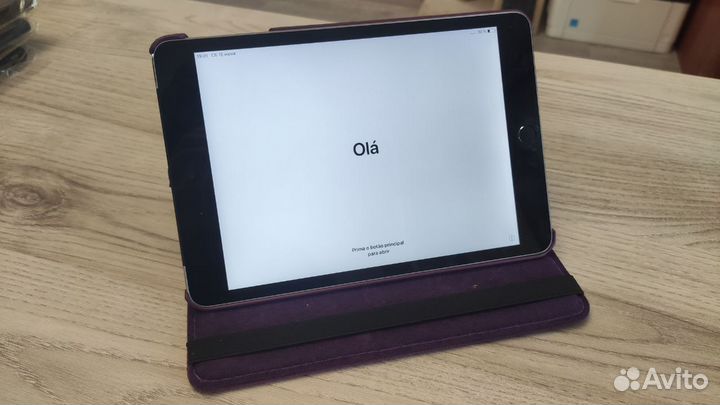 Чехлы для iPad mini