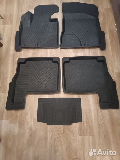 Автомобильные коврики резиновые