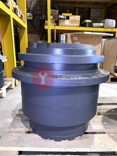 Редуктор хода Hyundai R380LC-9A xkay-01704