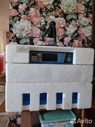 Инкубатор Птичий двор S 128