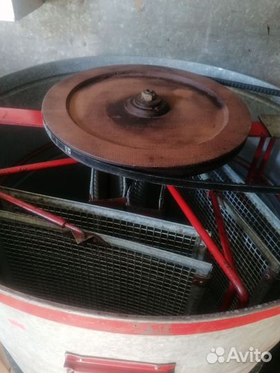 Медогонка 4 рамочная бу электрическая