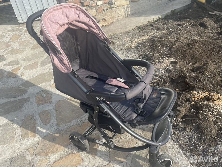 Прогулочная коляска