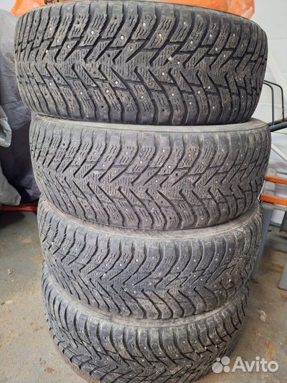 Nokian Tyres Hakkapeliitta 5 235/60 R17
