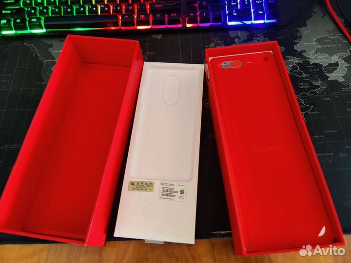 OnePlus 8 Pro, 8/128 ГБ