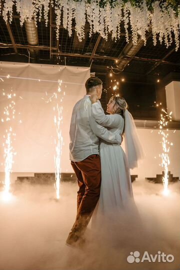 Тяжелый дым на свадьбу Холодные фонтаны Конфетти