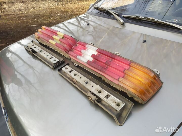 Фонари задние Мерседес 190