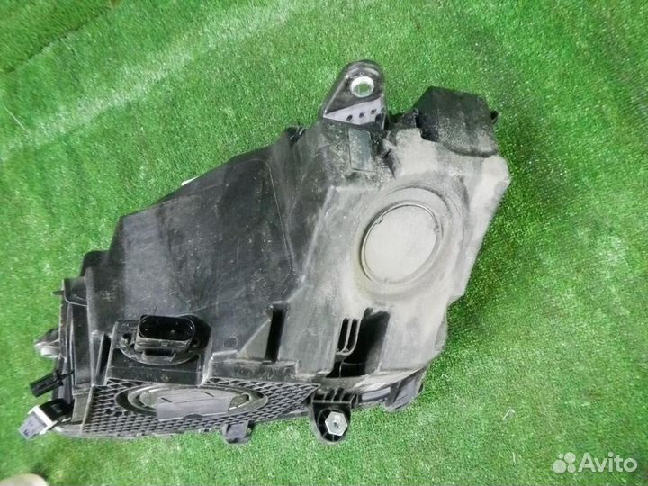 Фара правая Mercedes-Benz GLC