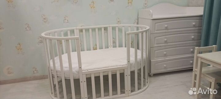 Детская овальная кровать трансформер и матрас