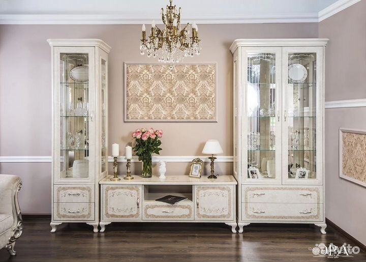 Тумба в гостиную Патрисия крем корень глянец