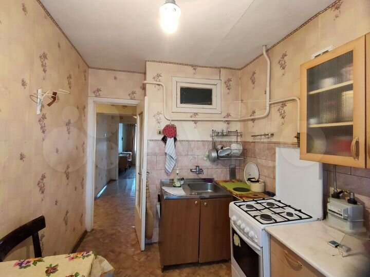2-к. квартира, 50 м², 1/3 эт.