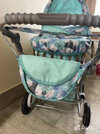 Коляска кукольная