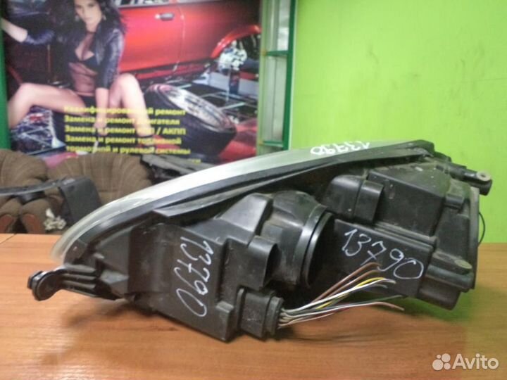 Фара правая VW Golf 5 Jetta 5 2004-2010 1K6941006C