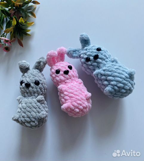 Вязаные игрушки, брелочки ручной работы