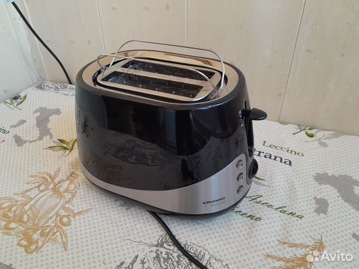 Тостер Grundig. Эл.чайник. Пылесос Thomas