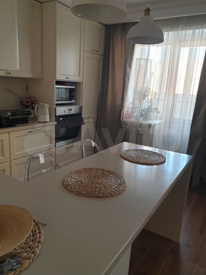 2-к. квартира, 54 м², 4/9 эт.