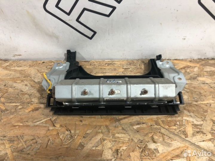 Подушка безопасности в колени Mitsubishi Asx 1