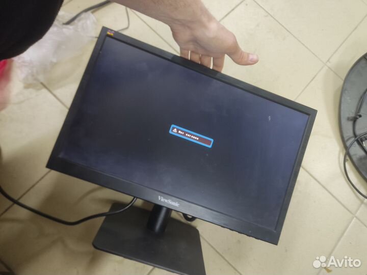 Монитор 19 дюймов