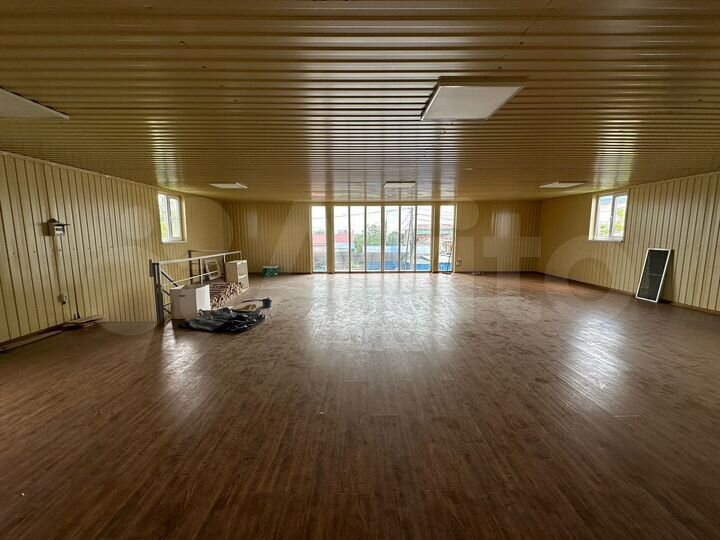 Здание, 226 м²