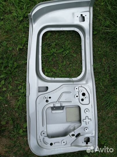 Двери багажника на ларгус