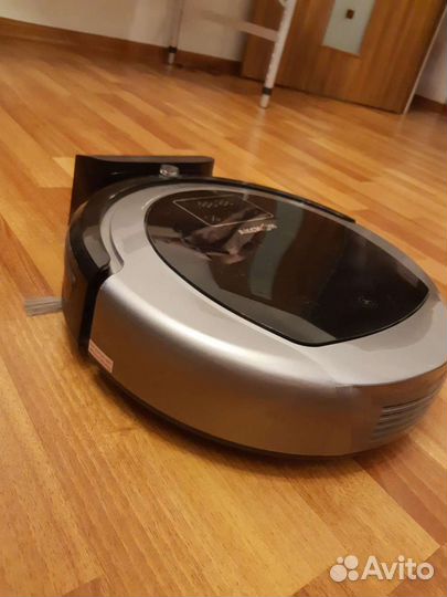 Робот пылесос
