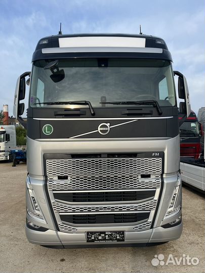 Volvo FH 42T, 2024