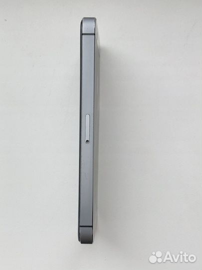 Телефон iPhone 5s