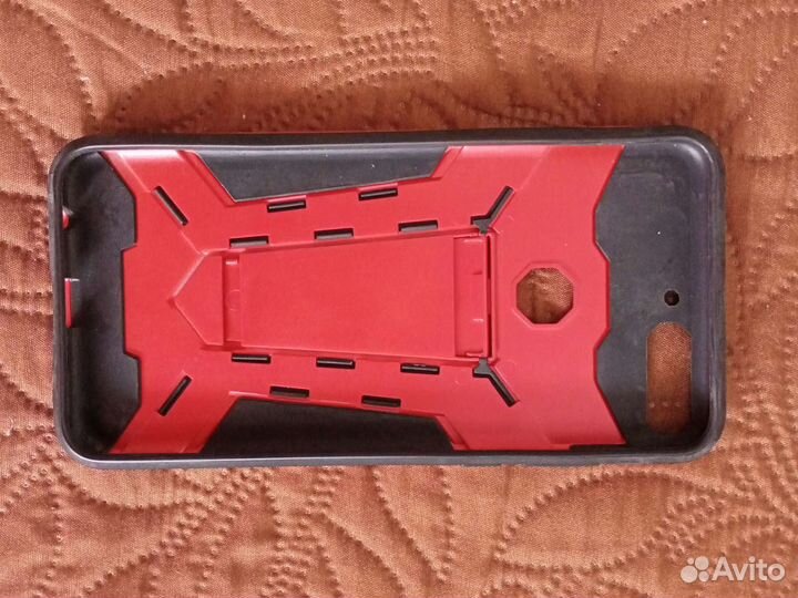 Чехол новый на телефон 5,9'' Honor 7c pro