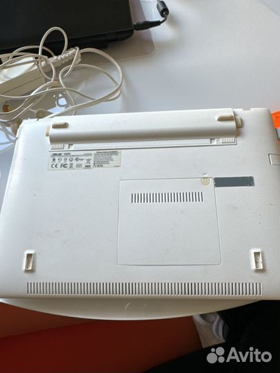Нетбук asus на запчасти