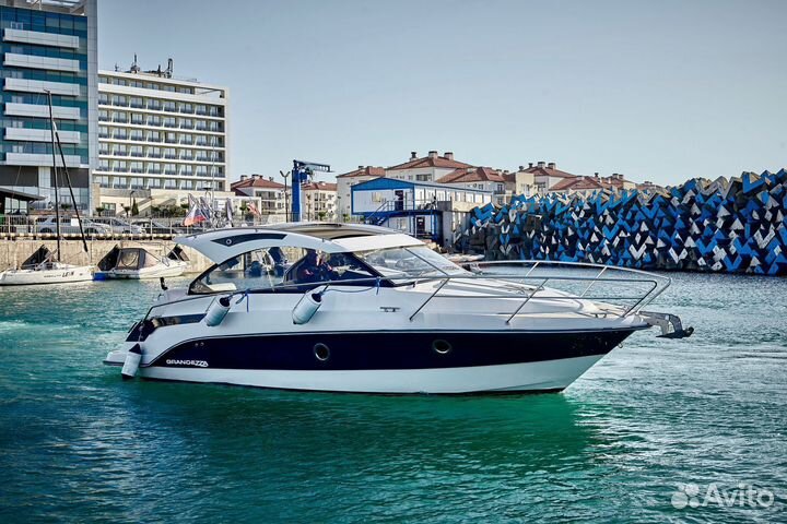 Морская прогулка, аренда яхт, рыбалка