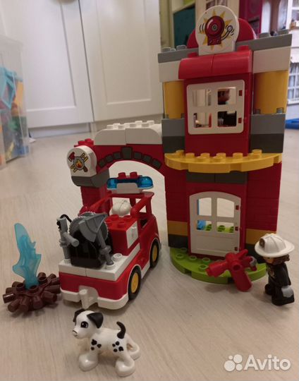 Lego duplo 10903 Пожарное депо