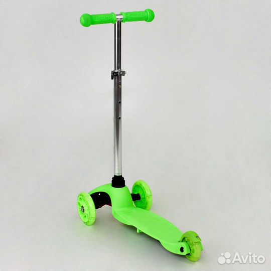Детский самокат Скутер (трехколесный)