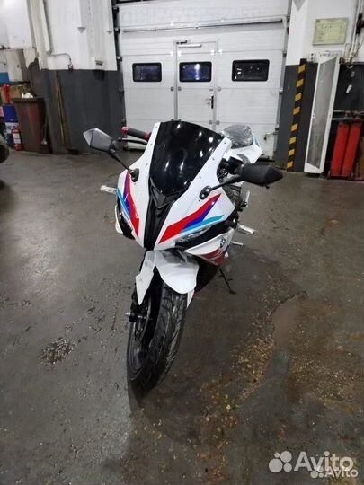 Электромотоцикл Yamaha R3