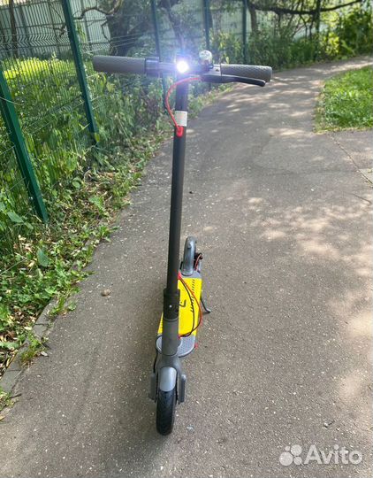 Электросамокат m365 pro
