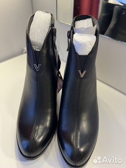 Ботинки на каблуке