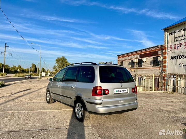 Volkswagen Sharan 2.0 МТ, 2008, 268 000 км