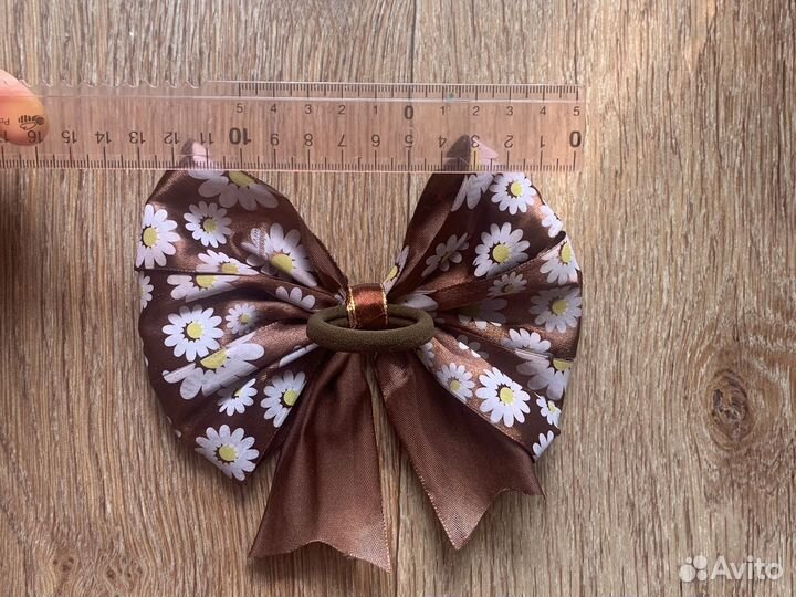 Бант на резинке на заколке