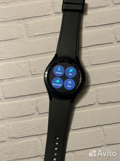 Смарт-часы Samsung Galaxy Watch 4 Classic 42 mm