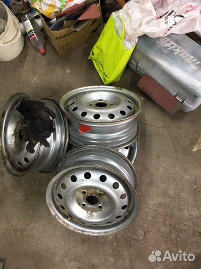 Продам комплект дисков акцент