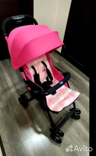 Прогулочная коляска chicco новая