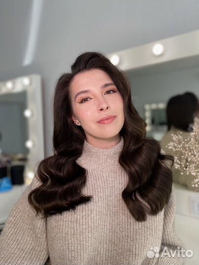 Модель на макияж и прическу